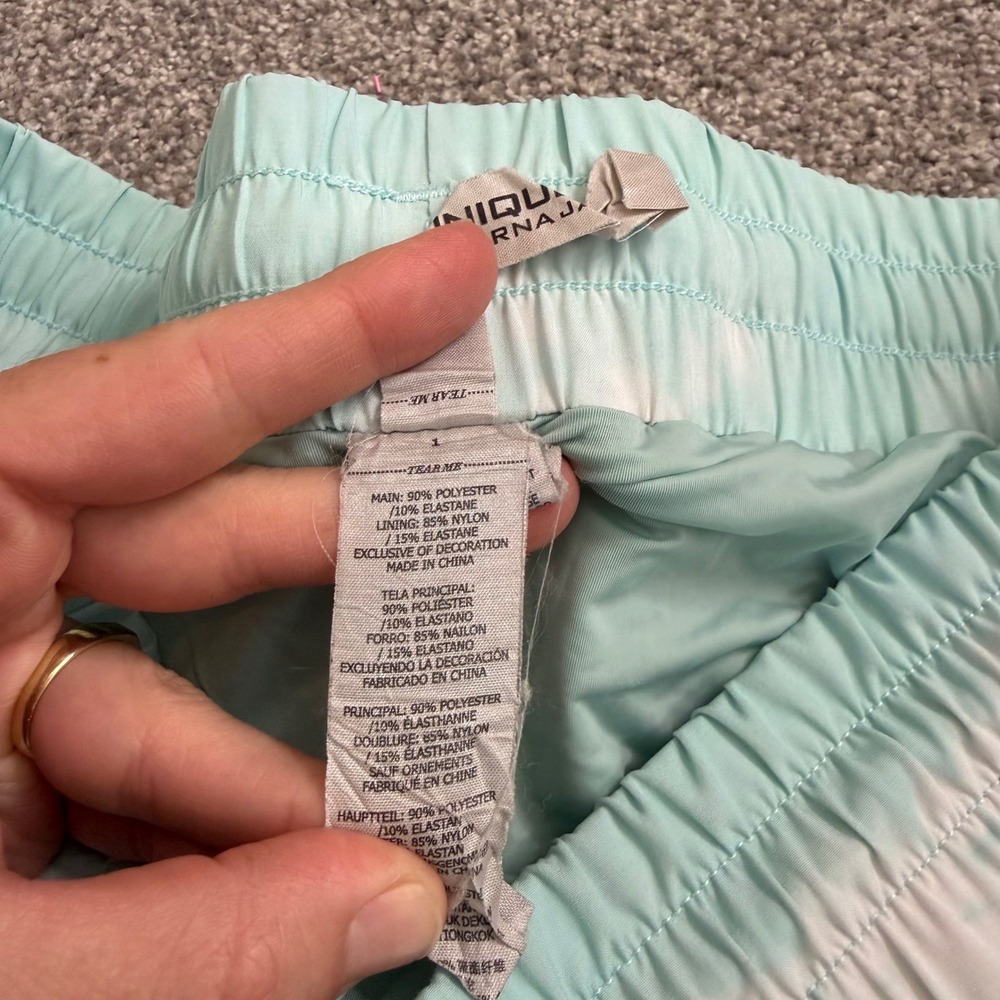 Lorna Jane Uniquely Mint Green Tie Dye Running Shorts Medium Side Zip Pocket - Picture 3 of 10